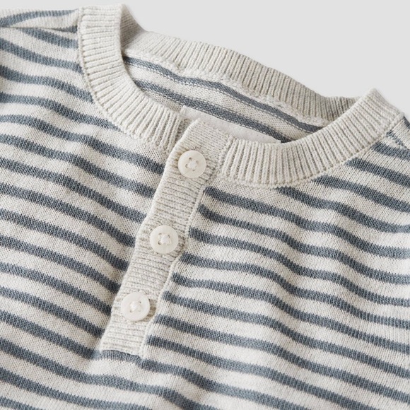 Little Planet by Carter’s organic striped newborn top only - Picture 2 of 7